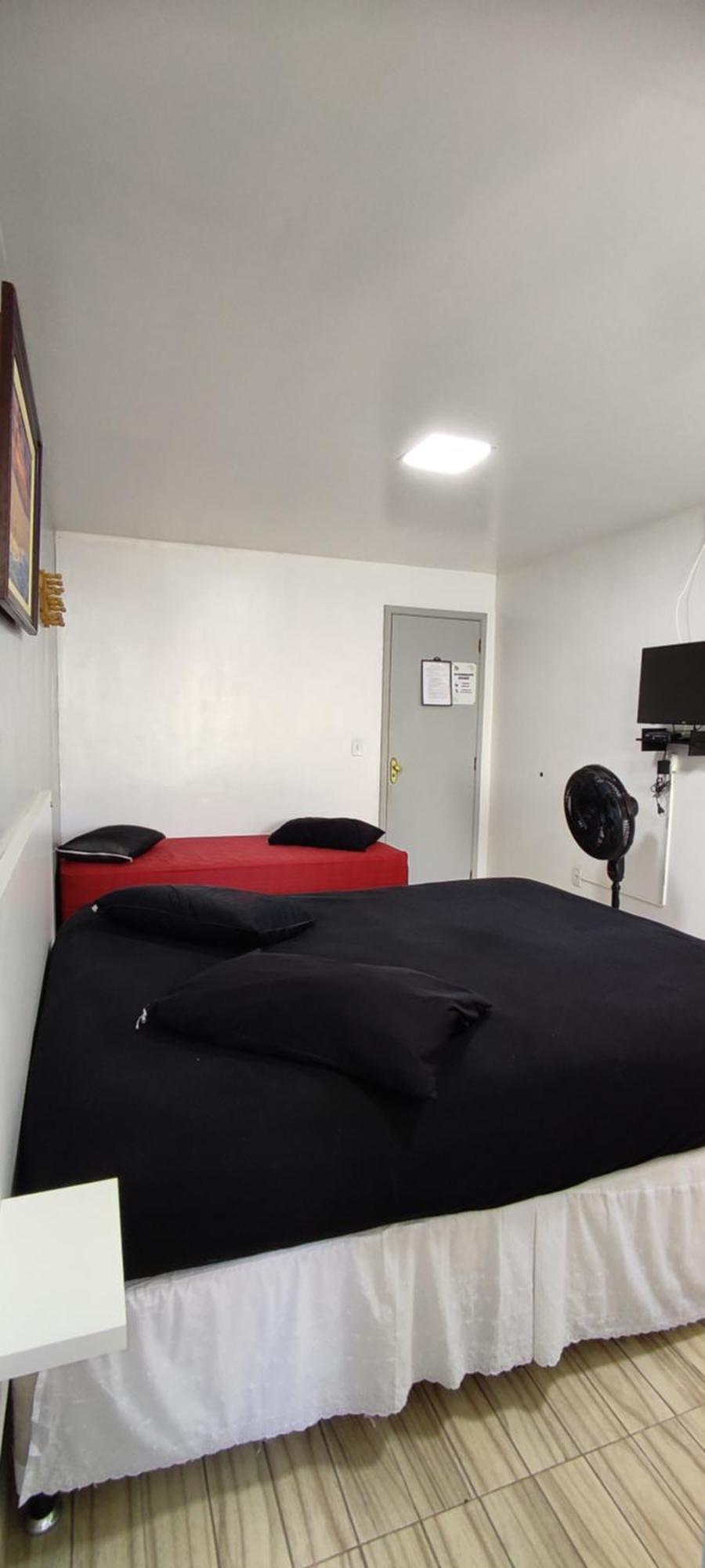 Guest House Renascer K&W 卡波布里奥 外观 照片