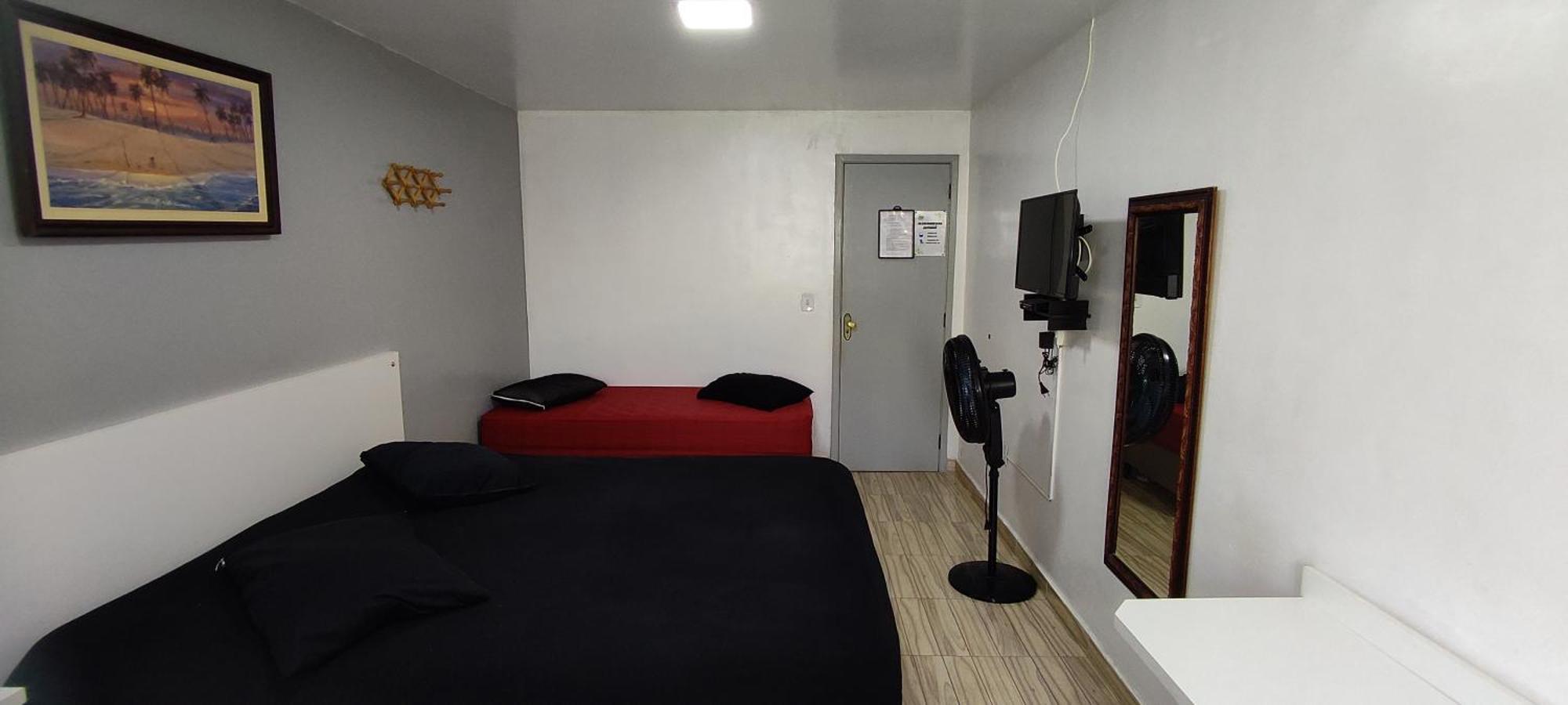 Guest House Renascer K&W 卡波布里奥 外观 照片
